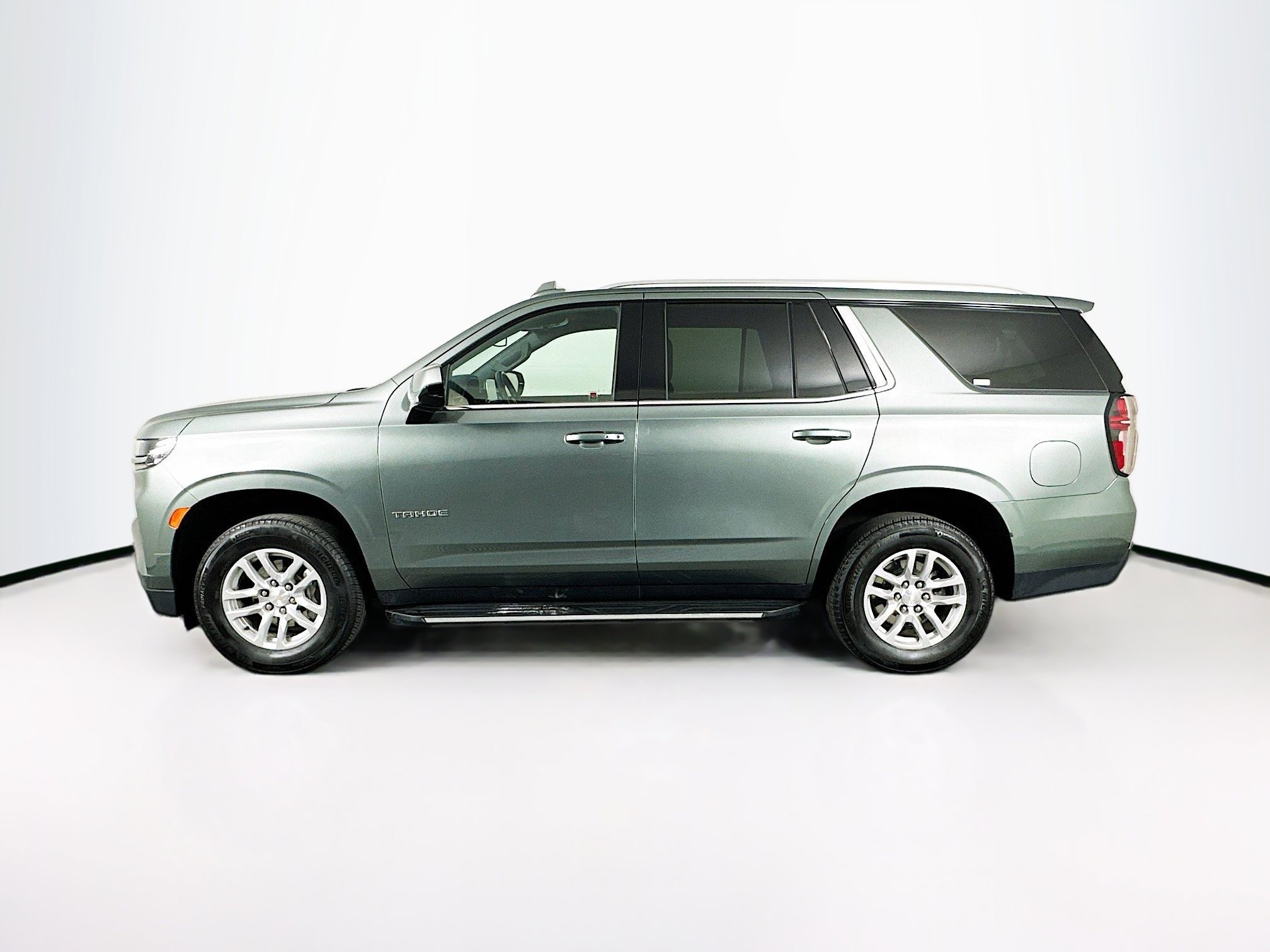 Used 2024 Chevrolet Tahoe LT image 4