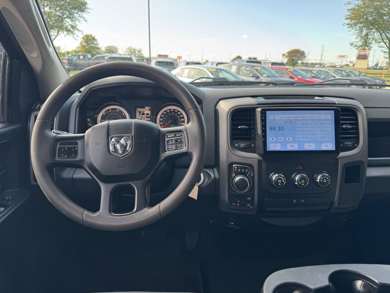 Used 2018 RAM 1500 ST AWD/4WD image 3