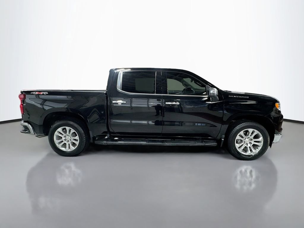 Used 2024 Chevrolet Silverado 1500 LTZ AWD/4WD image 5