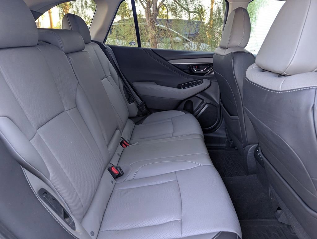 Used 2020 Subaru Outback Limited image 21