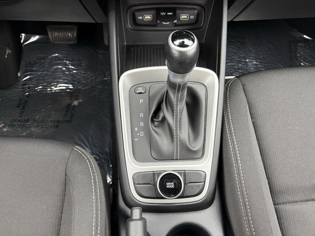 Certified 2022 Hyundai Venue SEL image 21