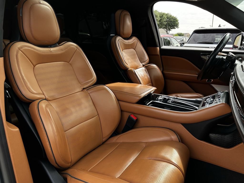 Used 2020 Lincoln Aviator Black Label w/ Dynamic Handling Package AWD/4WD image 28