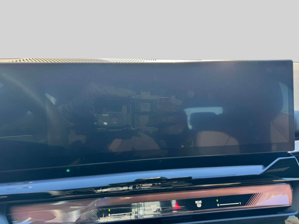 Certified 2024 BMW i5 eDrive40i w/ Convenience Package image 12