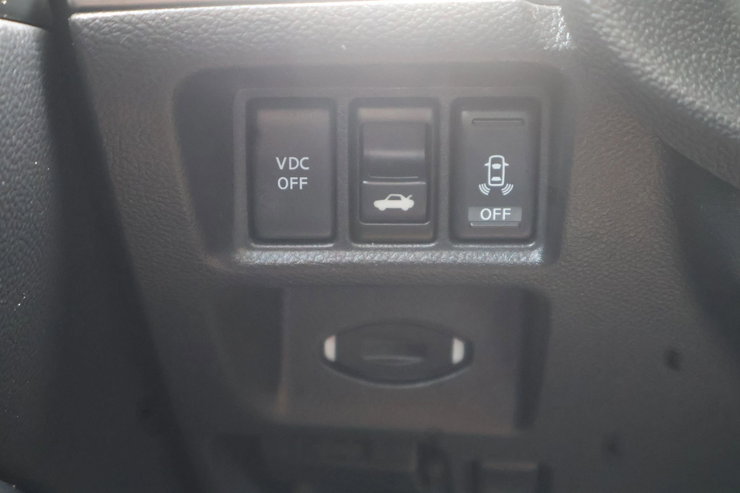 Used 2010 INFINITI G37 Sport w/ Navigation Pkg image 24