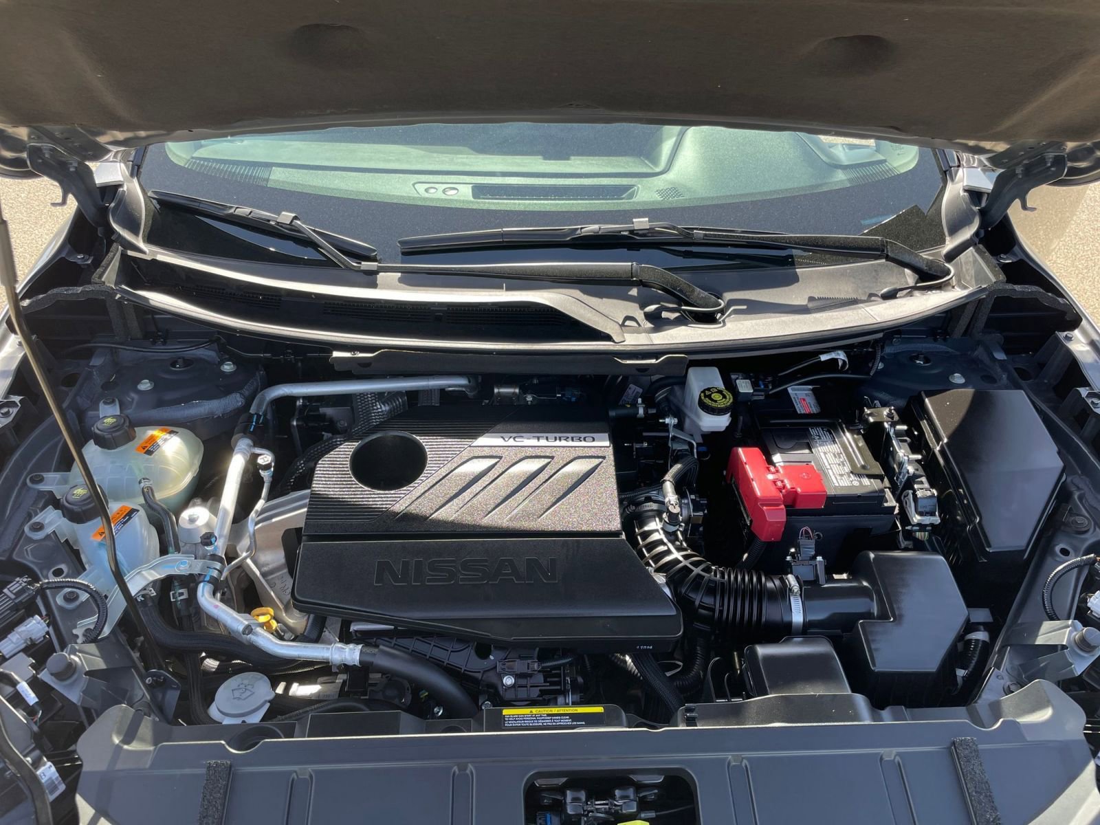 Used 2025 Nissan Rogue SV image 34