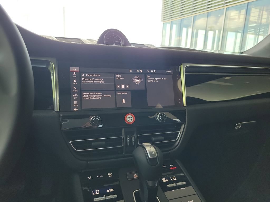 New 2026 Porsche Macan AWD/4WD image 26
