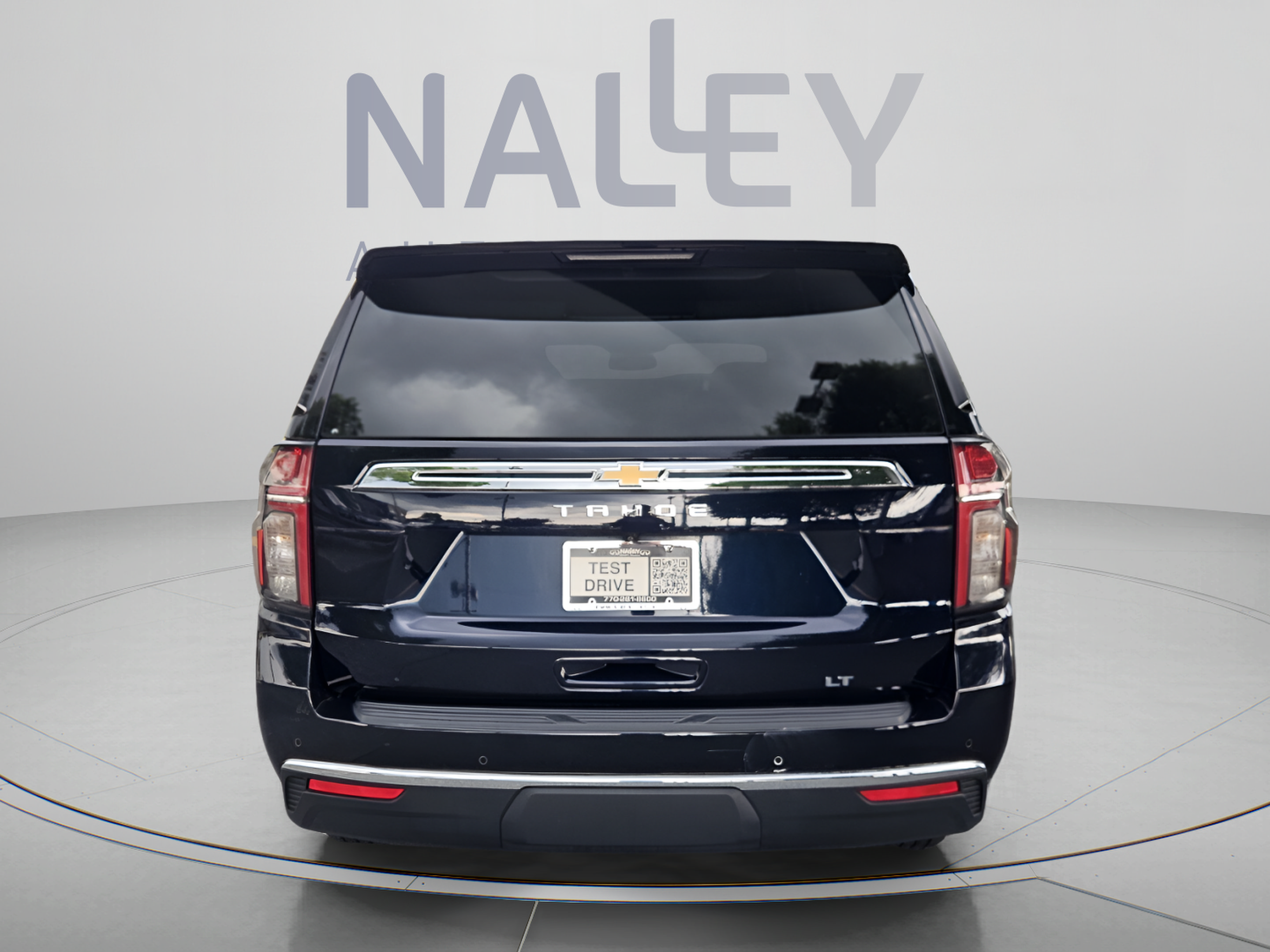 Used 2022 Chevrolet Tahoe LT w/ LT Signature Package RWD image 4