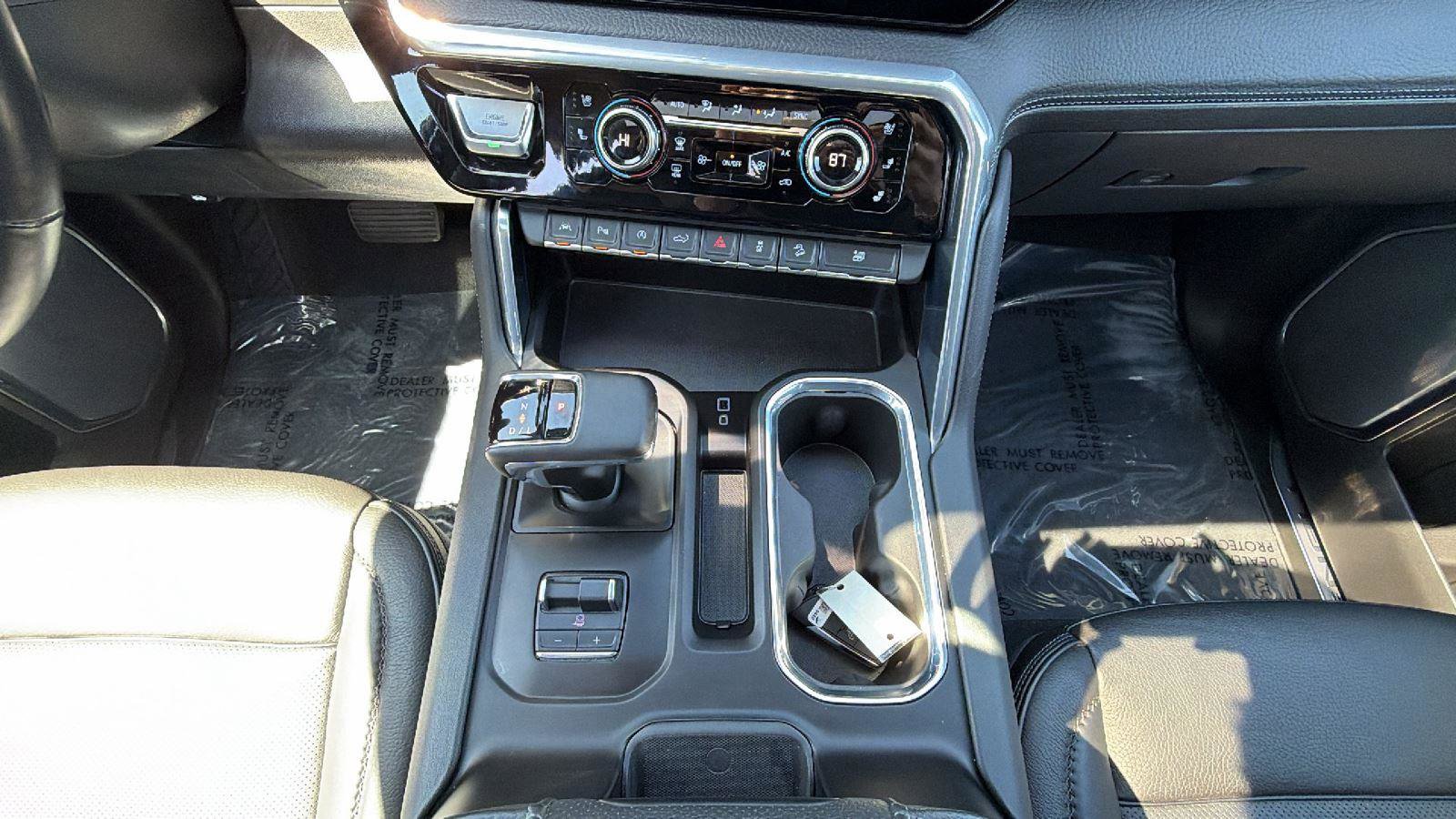 Used 2023 GMC Sierra 1500 Denali AWD/4WD image 23