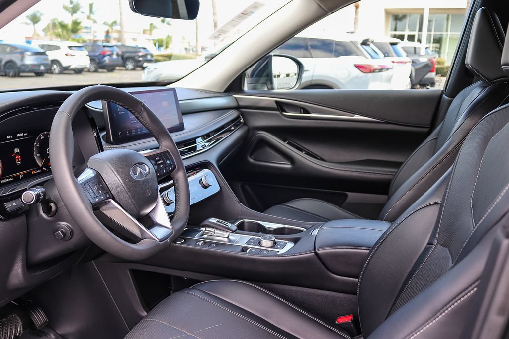 Certified 2023 INFINITI QX60 Luxe w/ Cargo Package FWD image 17
