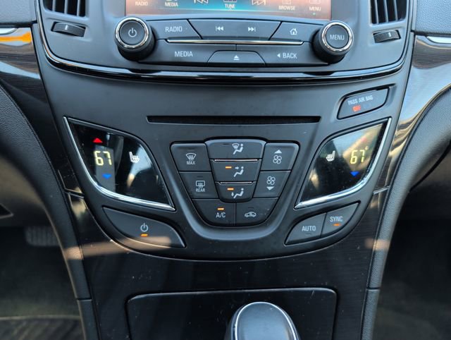 Used 2017 Buick Regal AWD image 22