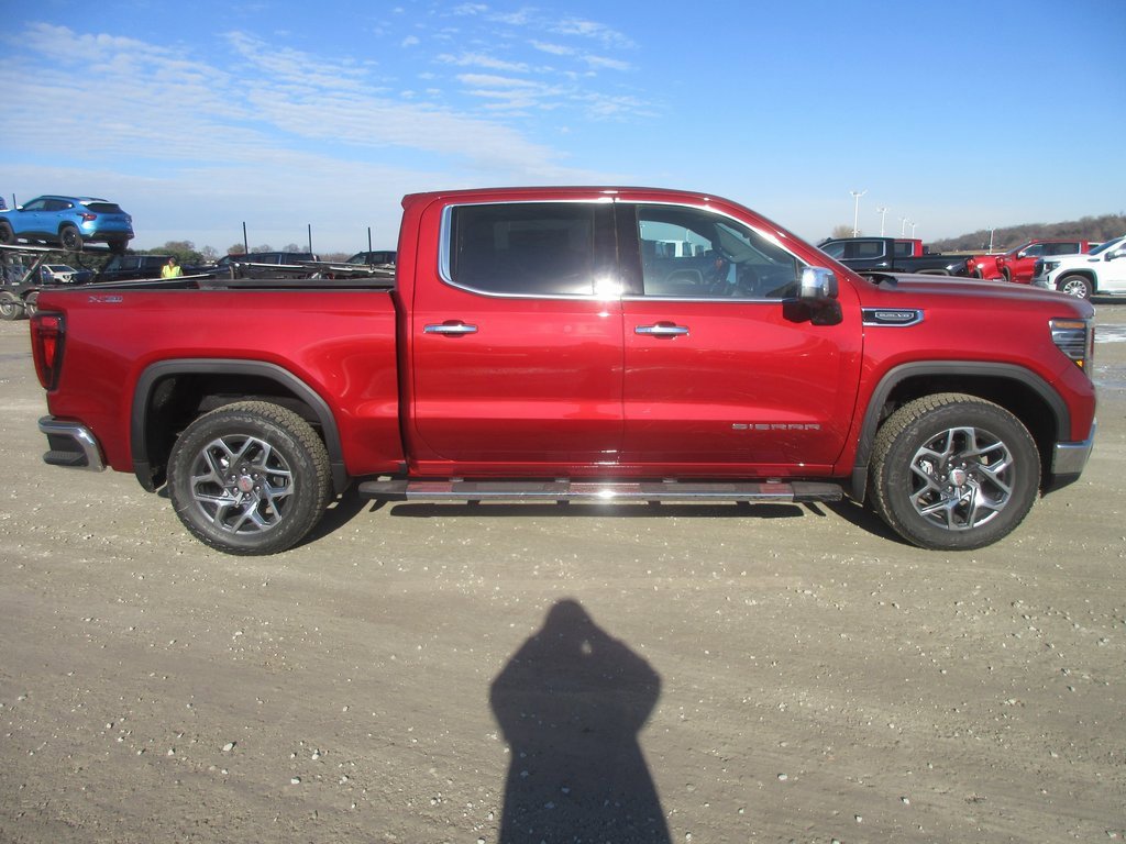 New 2026 GMC Sierra 1500 SLT w/ SLT Premium Package image 3