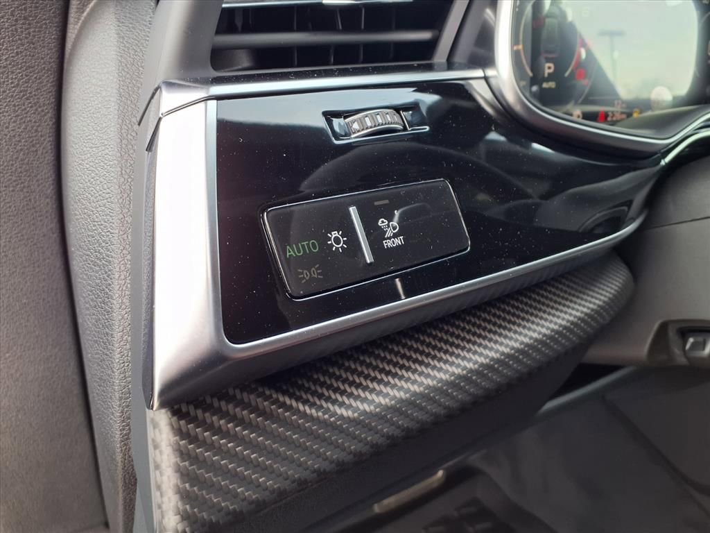 New 2026 Audi RS Q8 performance image 12