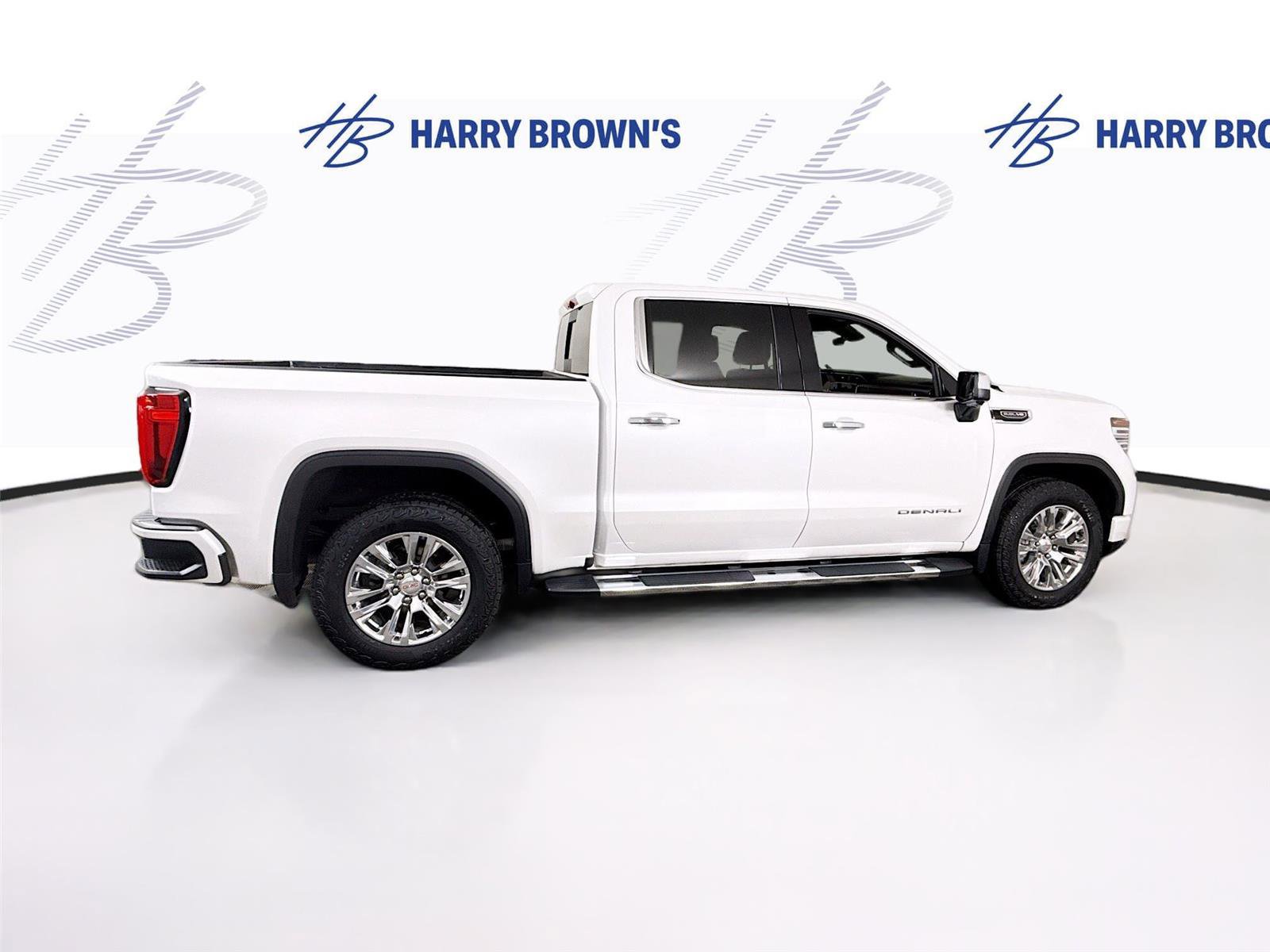 Used 2023 GMC Sierra 1500 Denali w/ Technology Package AWD/4WD image 32