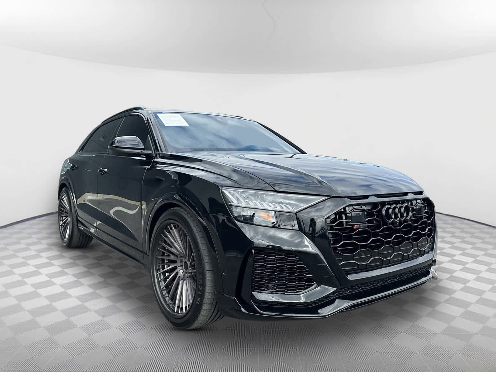 Used 2024 Audi RS Q8 image 1