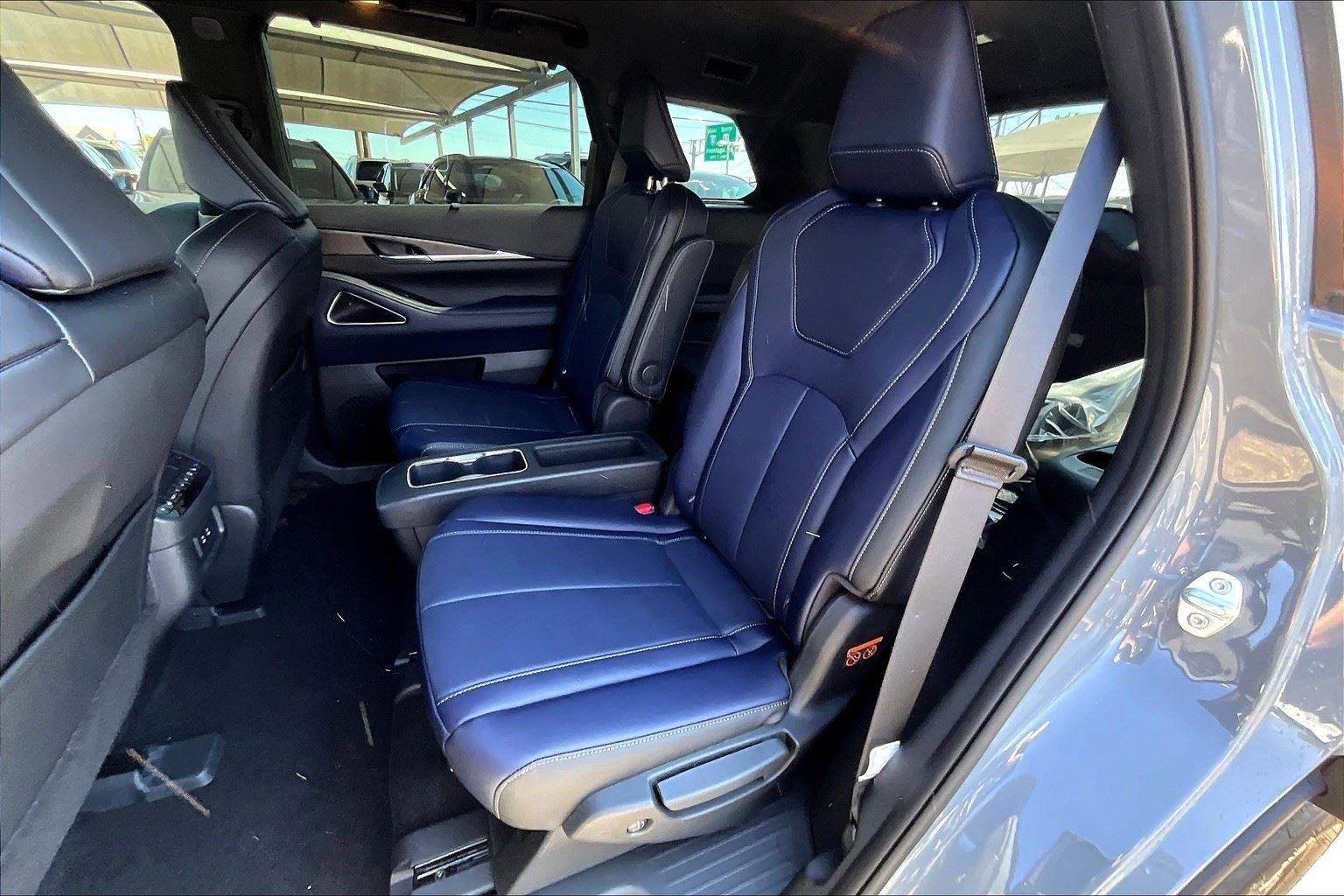 New 2026 INFINITI QX60 Sport image 15