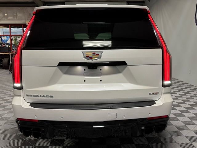 Used 2025 Cadillac Escalade V image 5