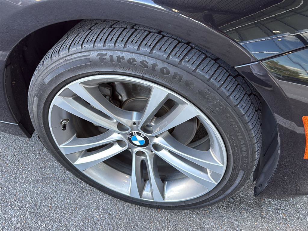 Used 2017 BMW 330i Sedan RWD image 12