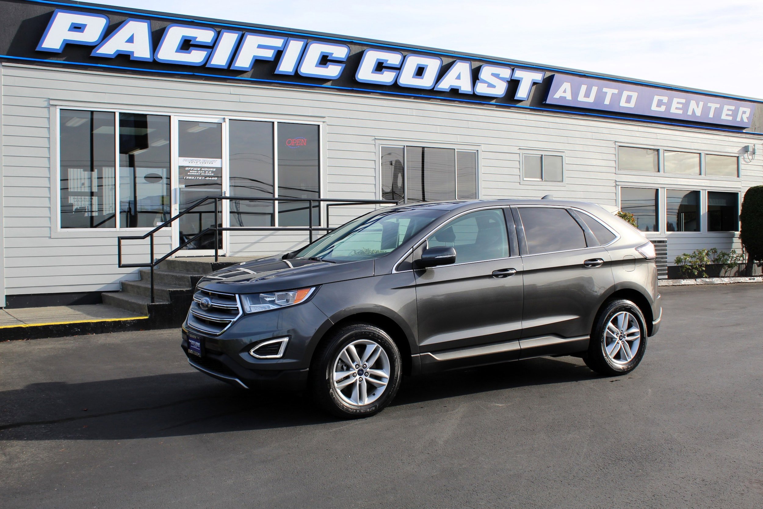 Used 2017 Ford Edge SEL w/ Equipment Group 201A image 1