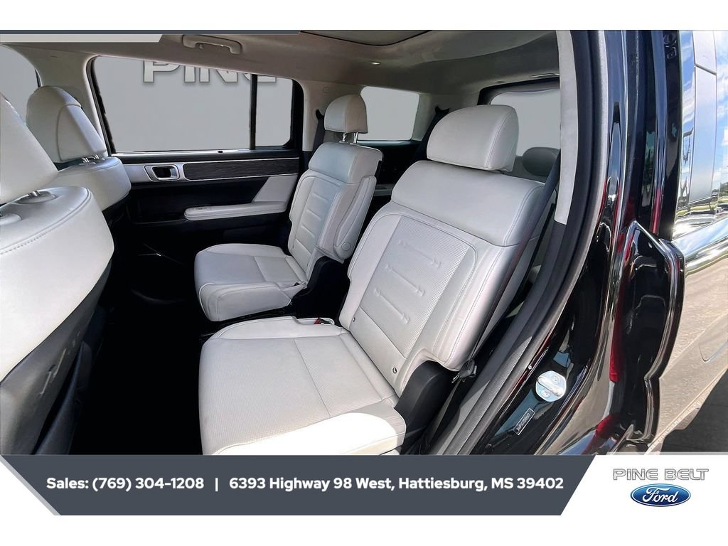 Used 2025 Hyundai Santa Fe Calligraphy FWD image 20