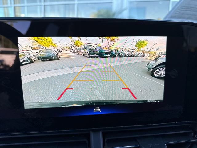 Certified 2025 Chevrolet Trax RS FWD image 19