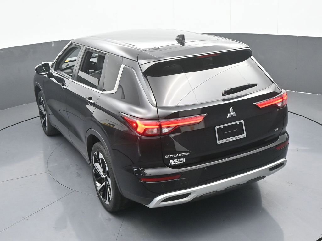 Used 2022 Mitsubishi Outlander SE image 56