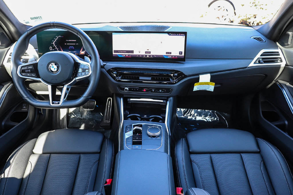 Used 2026 BMW 330i Sedan w/ M Sport Package RWD image 12