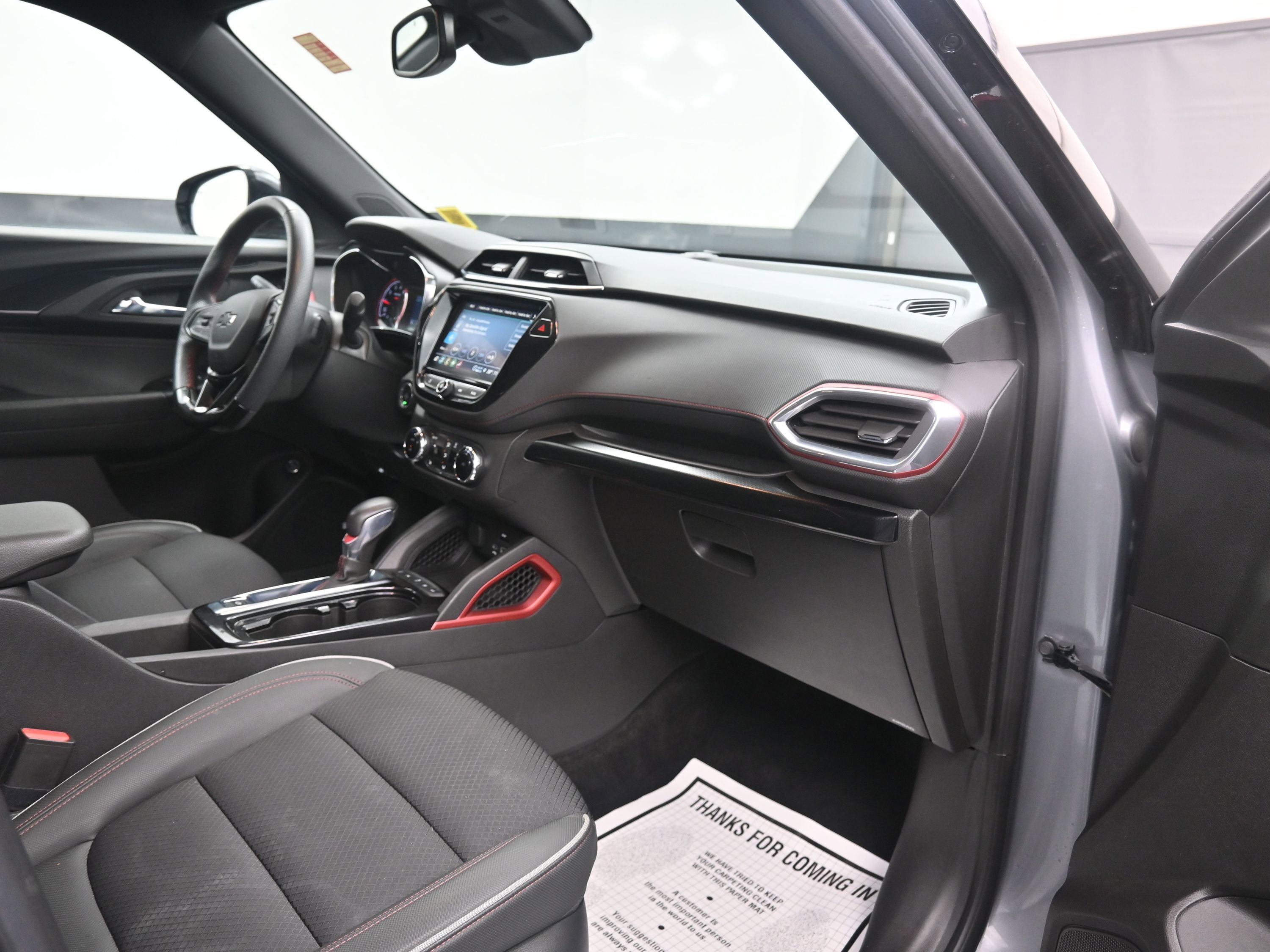 Used 2023 Chevrolet TrailBlazer RS w/ Sun and Liftgate Package image 17