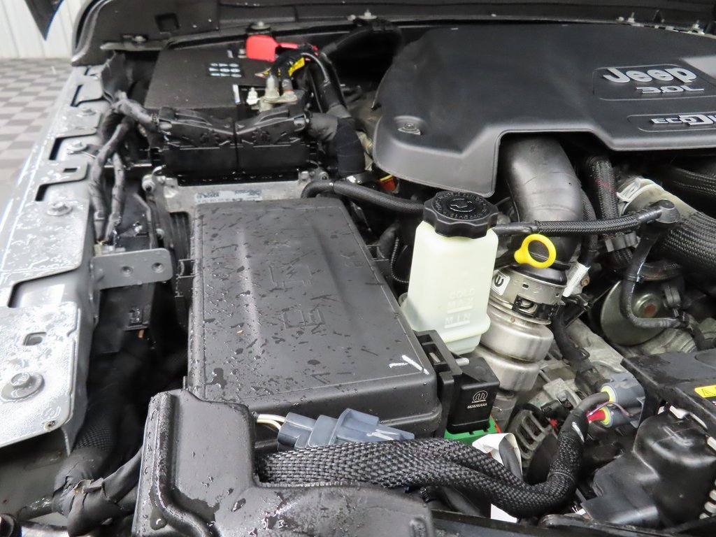 Used 2022 Jeep Wrangler Unlimited Sahara w/ LED Lighting Group image 22