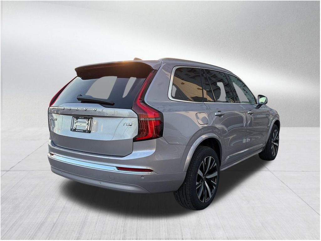 New 2026 Volvo XC90 T8 Core image 5