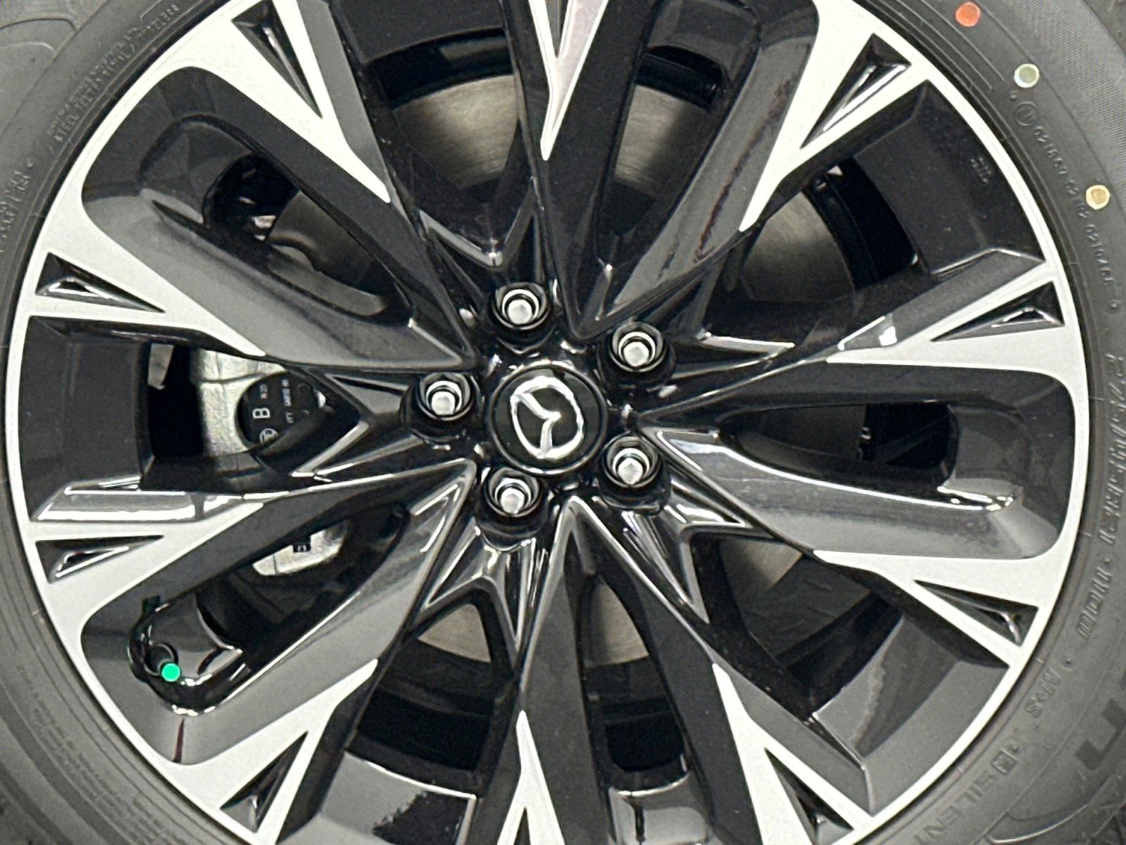 New 2025 MAZDA CX-90 Plug-In Hybrid w/ Premium Plus image 5