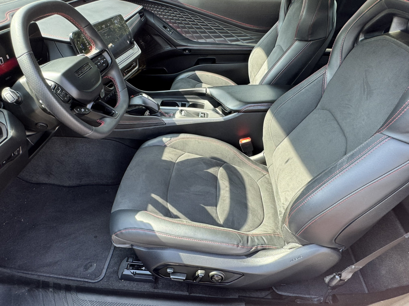 Used 2024 Dodge Charger Daytona Scat Pack w/ Plus Group AWD/4WD image 9