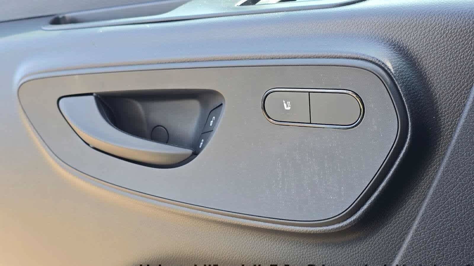 Used 2025 Mercedes-Benz Sprinter 2500 image 26