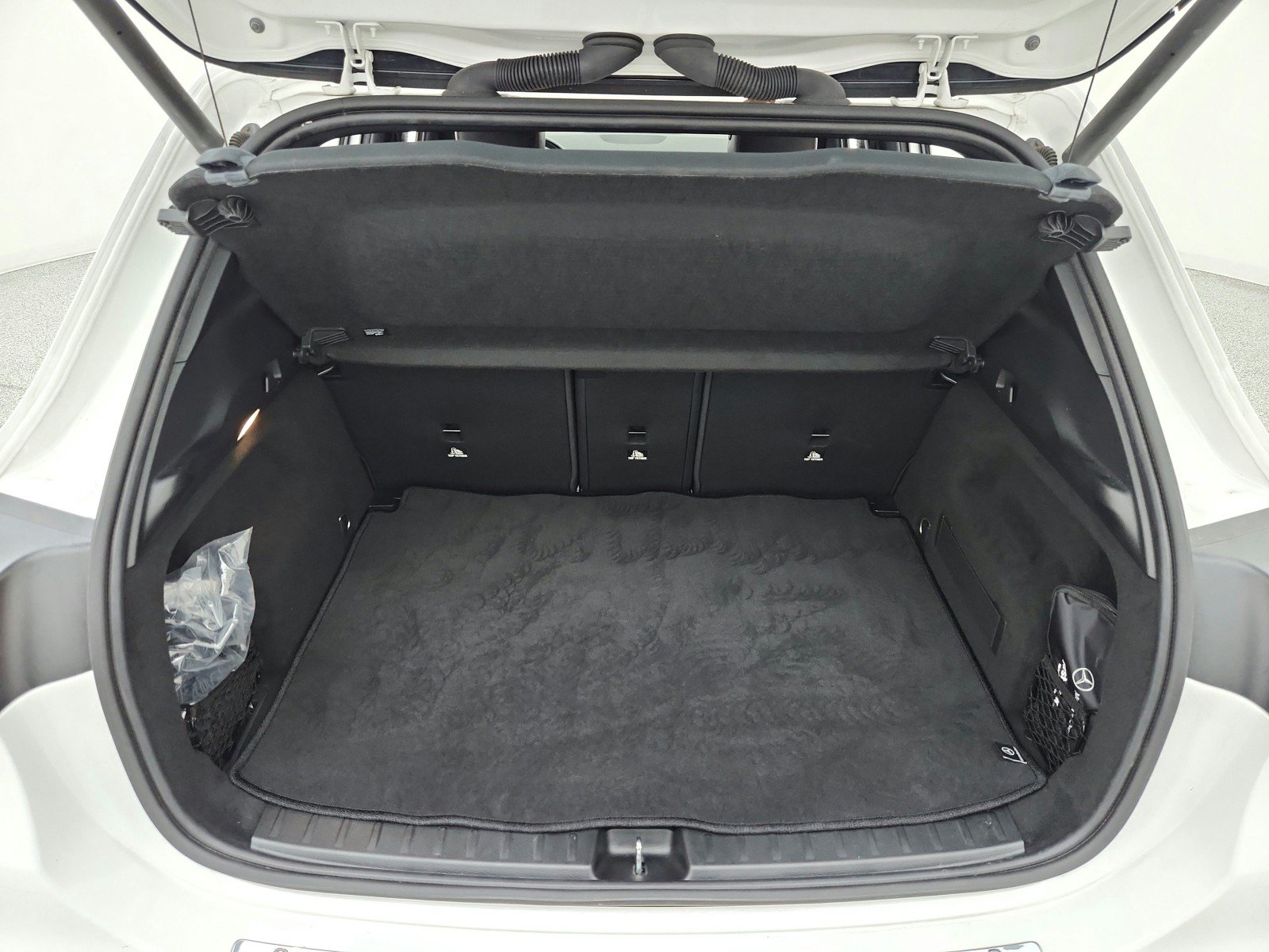 Certified 2023 Mercedes-Benz GLA 250 image 32