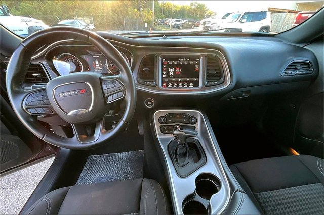Used 2020 Dodge Challenger SXT image 7