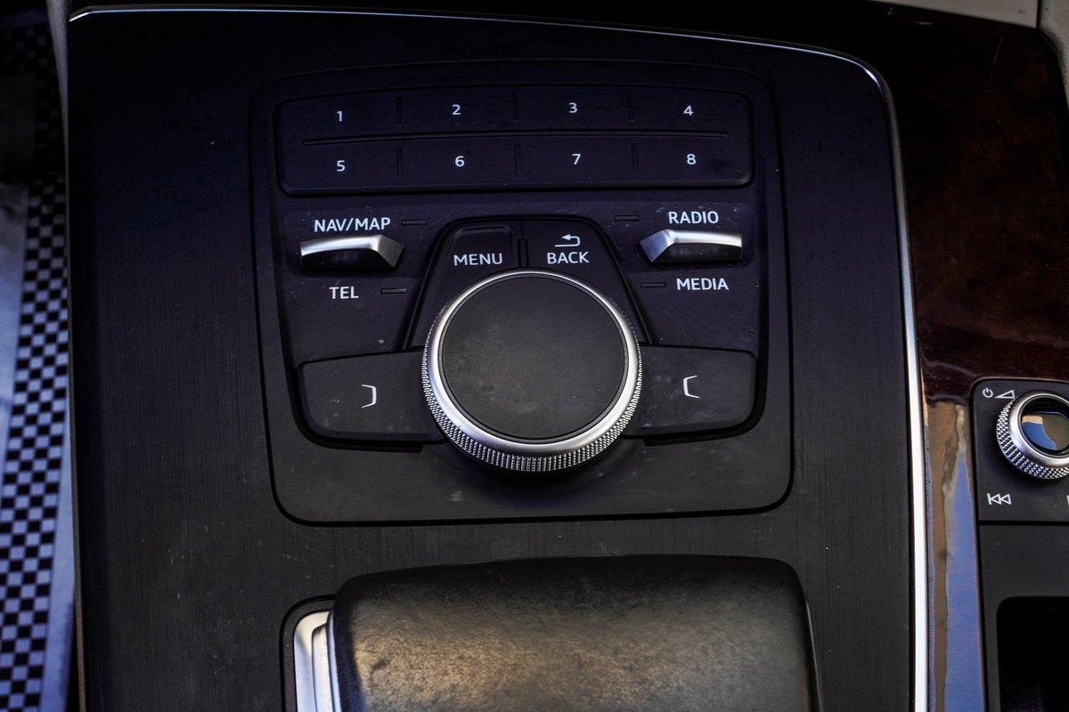 Used 2020 Audi Q5 2.0T Premium w/ Convenience Package image 22