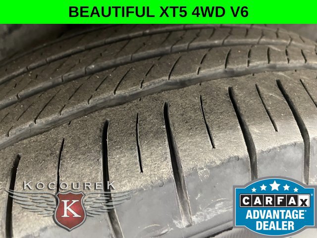 Used 2021 Cadillac XT5 Premium Luxury AWD/4WD image 8