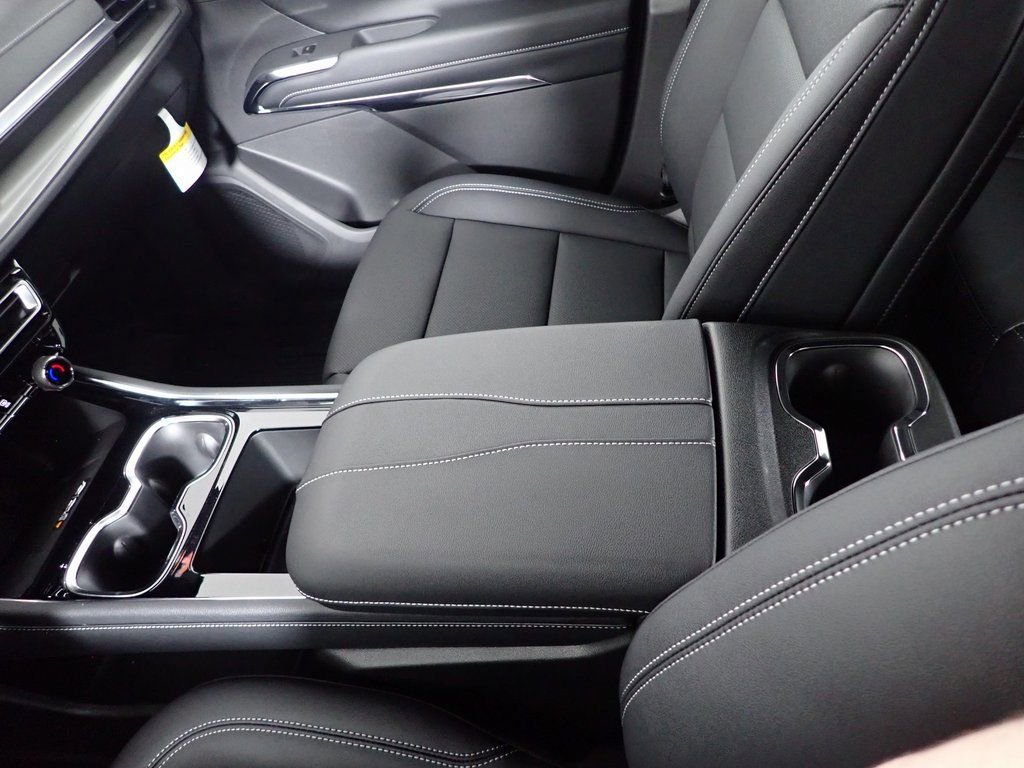 New 2026 Chevrolet Traverse LT w/ LPO, Floor Liner Package image 26