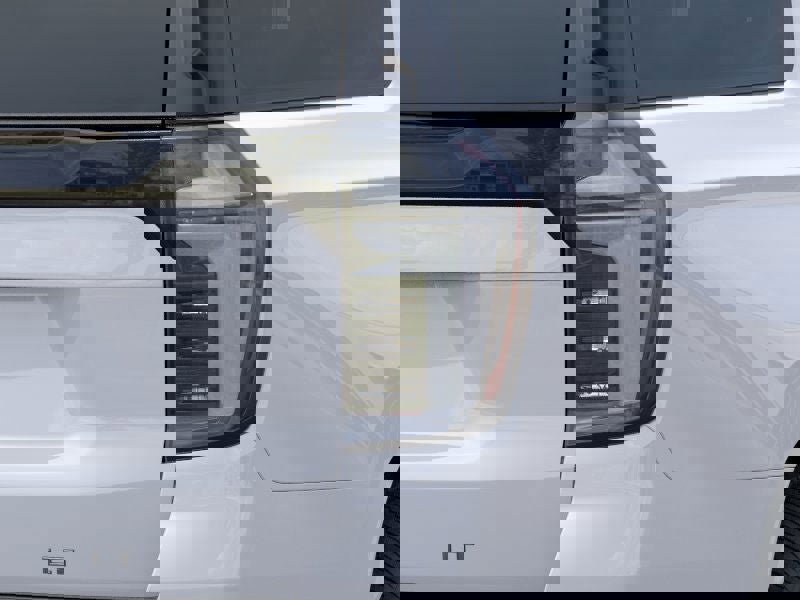 New 2026 Chevrolet Suburban LT w/ Comfort Package image 35