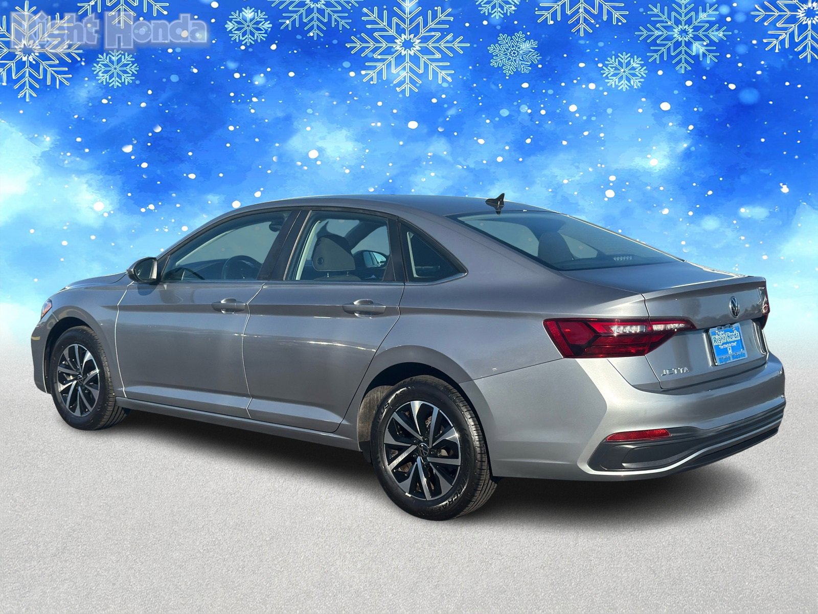 Used 2024 Volkswagen Jetta S image 4