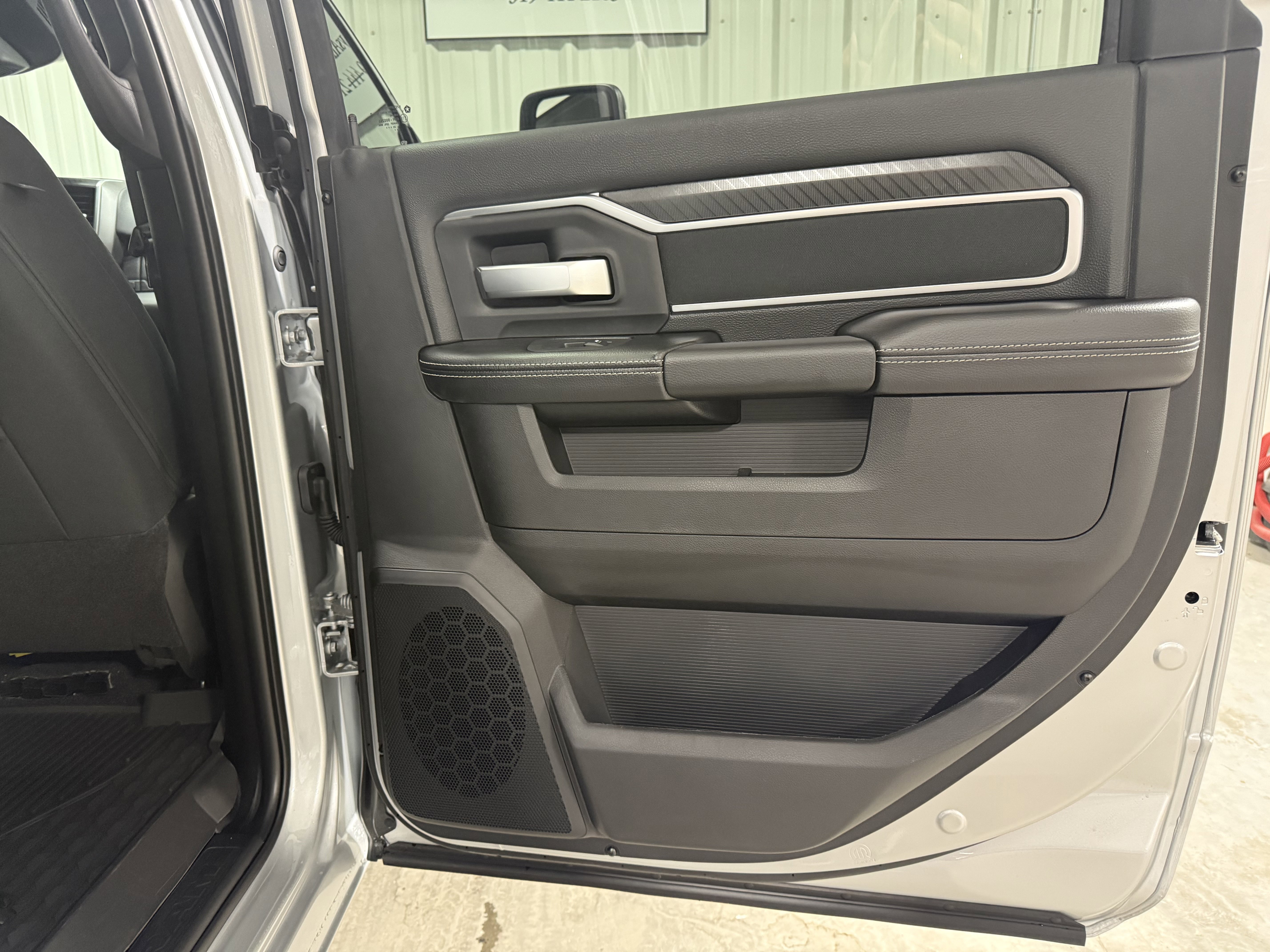 New 2026 RAM 2500 Big Horn AWD/4WD image 8
