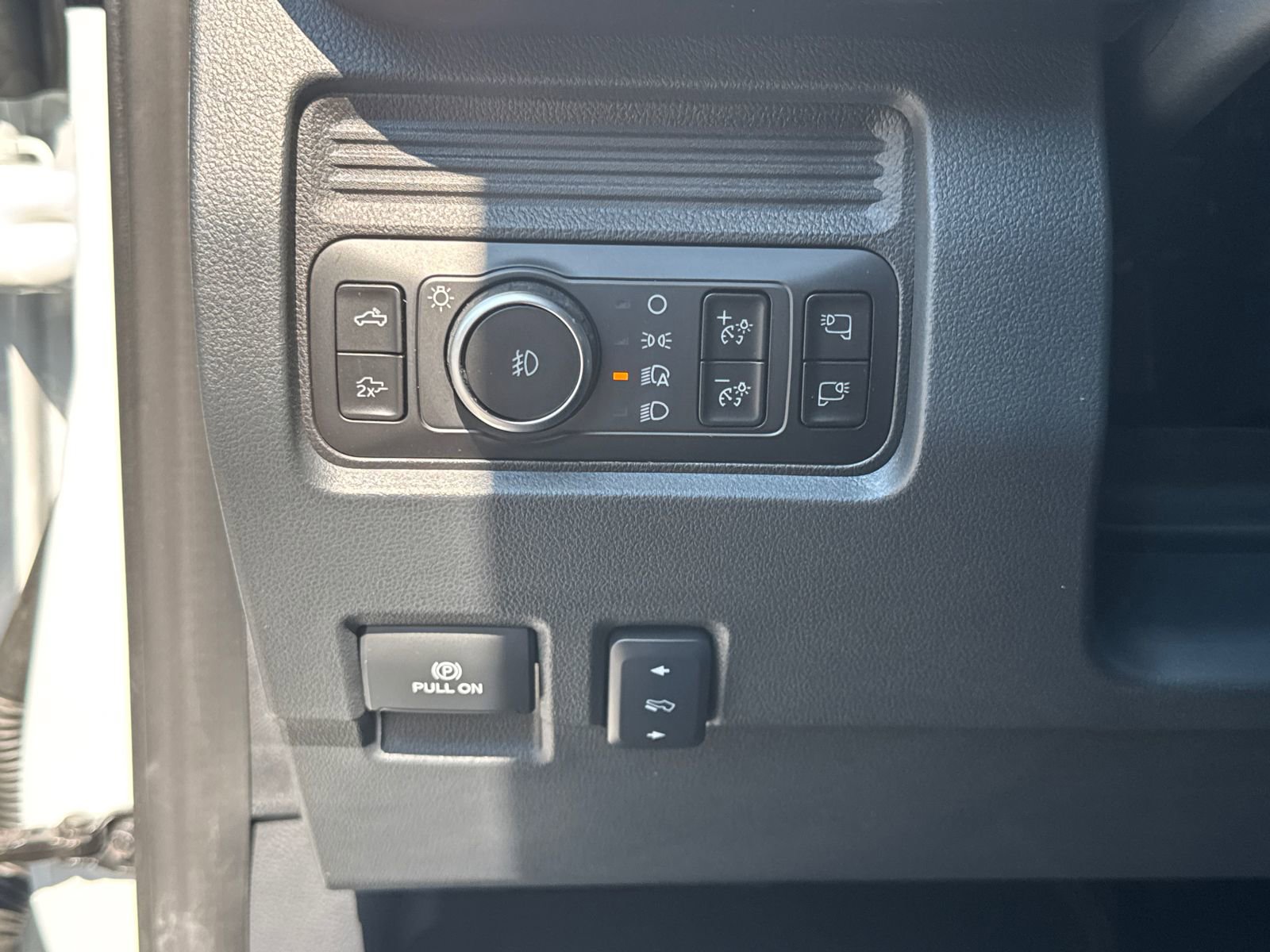 New 2025 Ford F250 Lariat w/ Lariat Ultimate Package image 31