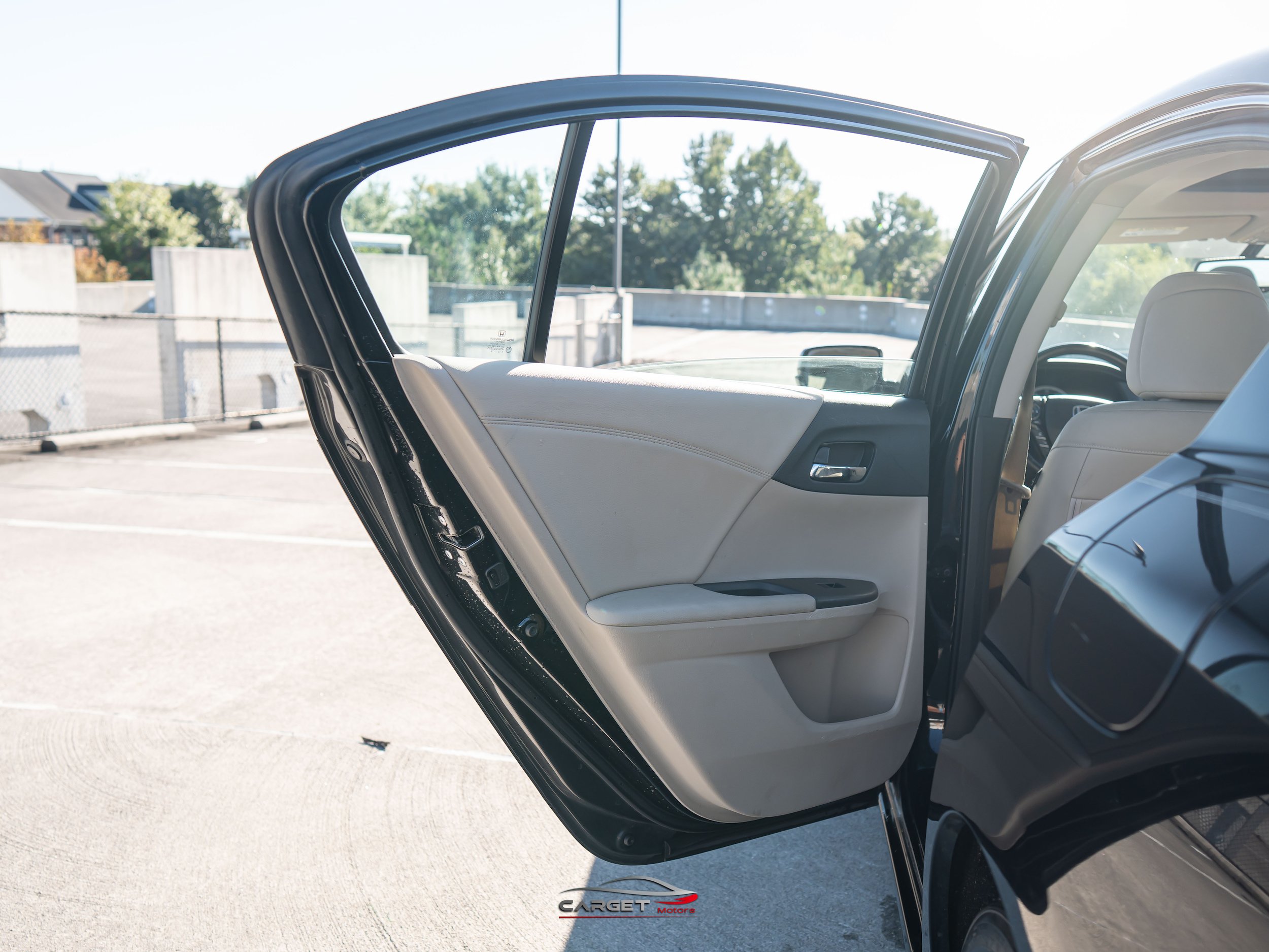 Used 2016 Honda Accord EX-L image 38
