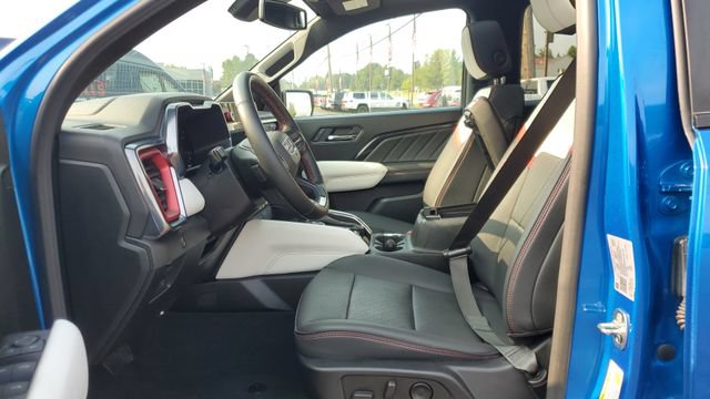 Used 2024 GMC Canyon AT4X AWD/4WD image 4