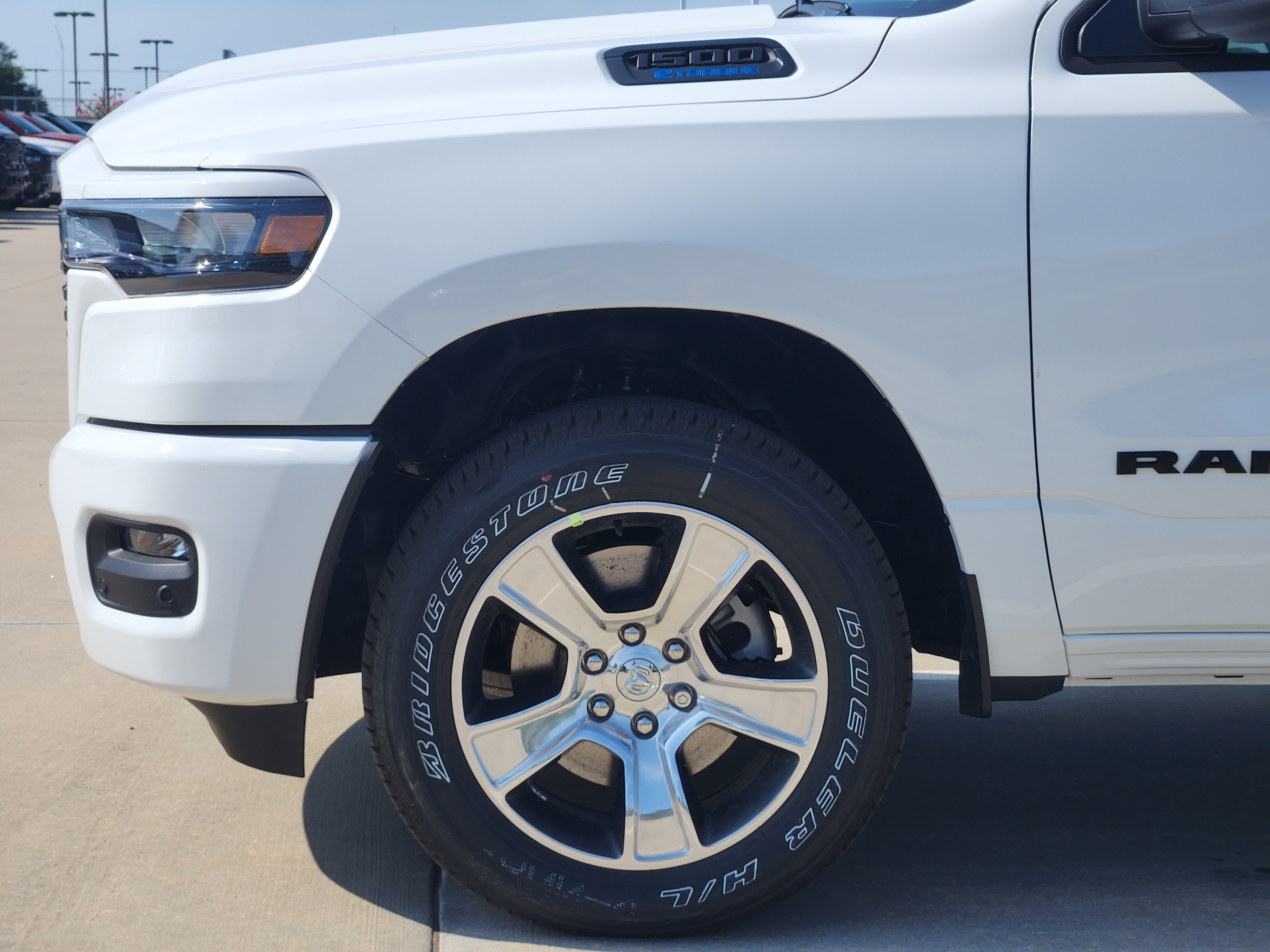 New 2026 RAM 1500 Express AWD/4WD image 5