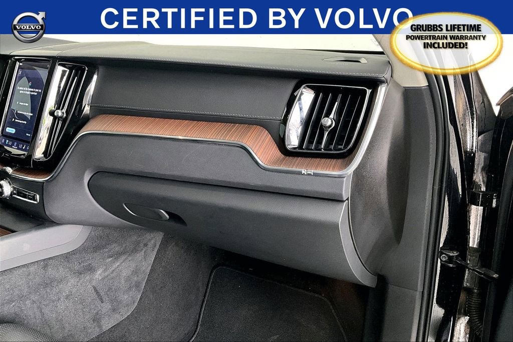 Used 2023 Volvo XC60 B5 Ultimate w/ Climate Package image 21