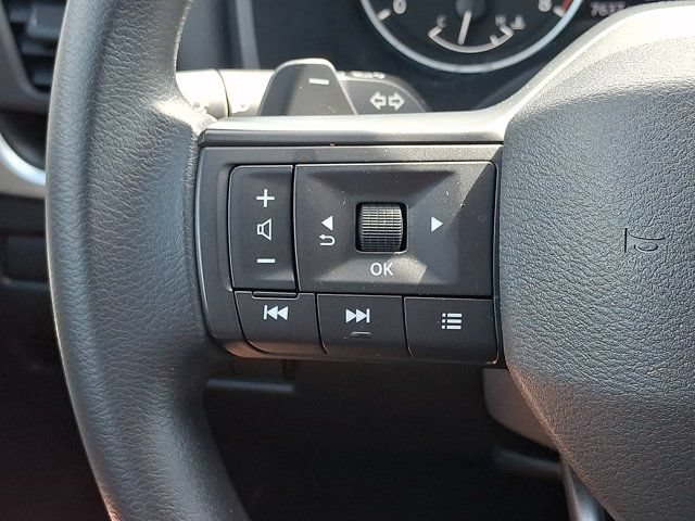 Used 2025 Nissan Rogue S FWD image 25