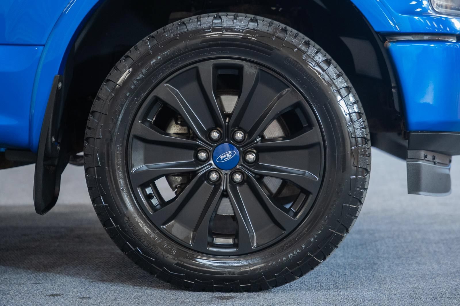 Used 2019 Ford F150 XLT w/ Equipment Group 302A Luxury AWD/4WD image 18