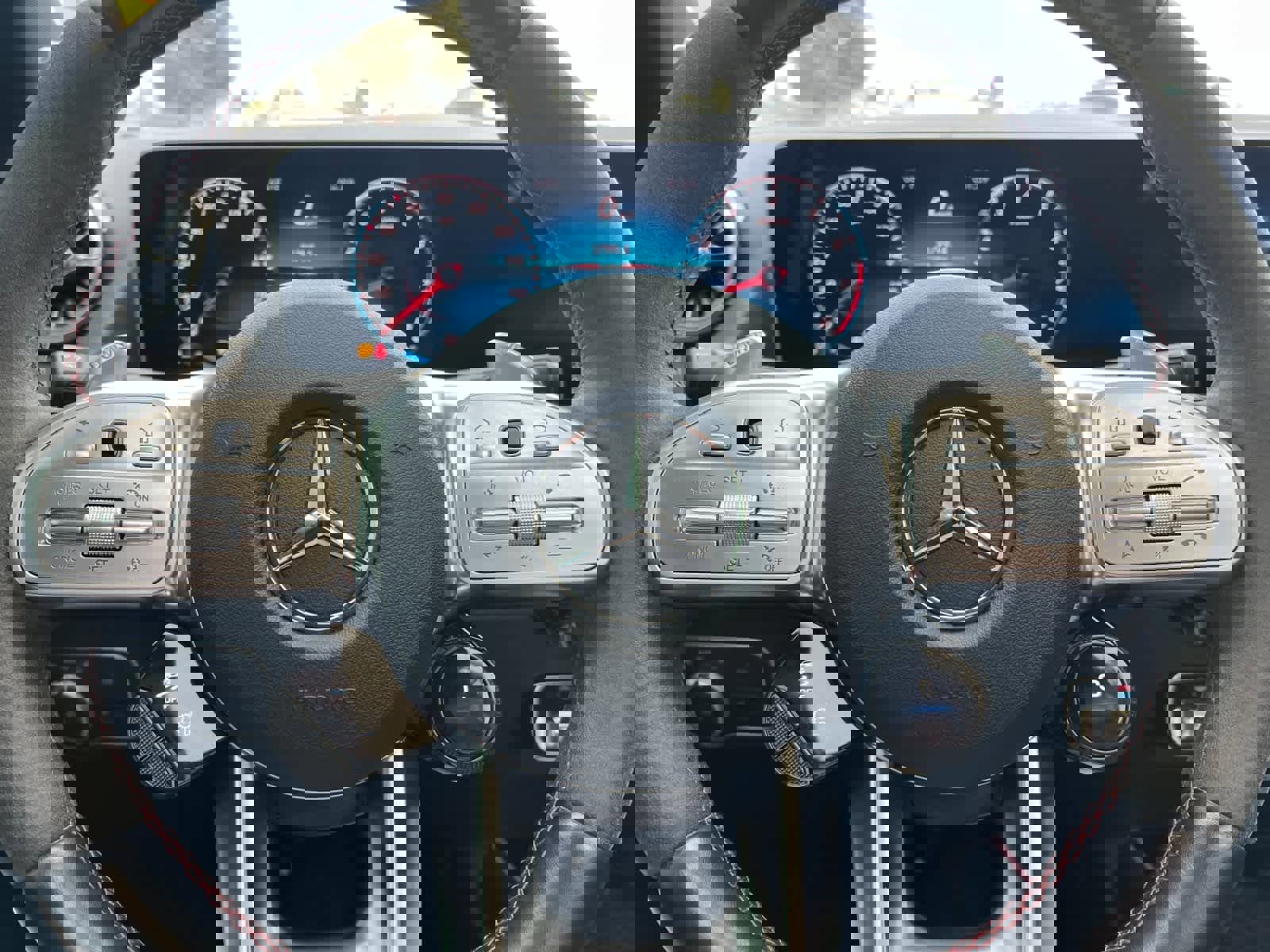 Used 2021 Mercedes-Benz GLA 35 AMG 4MATIC image 24