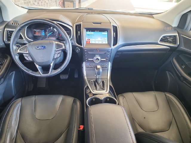 Used 2018 Ford Edge Titanium w/ Equipment Group 301A FWD image 13