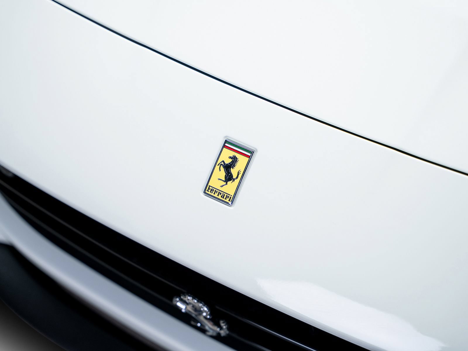 Used 2019 Ferrari Portofino RWD image 7